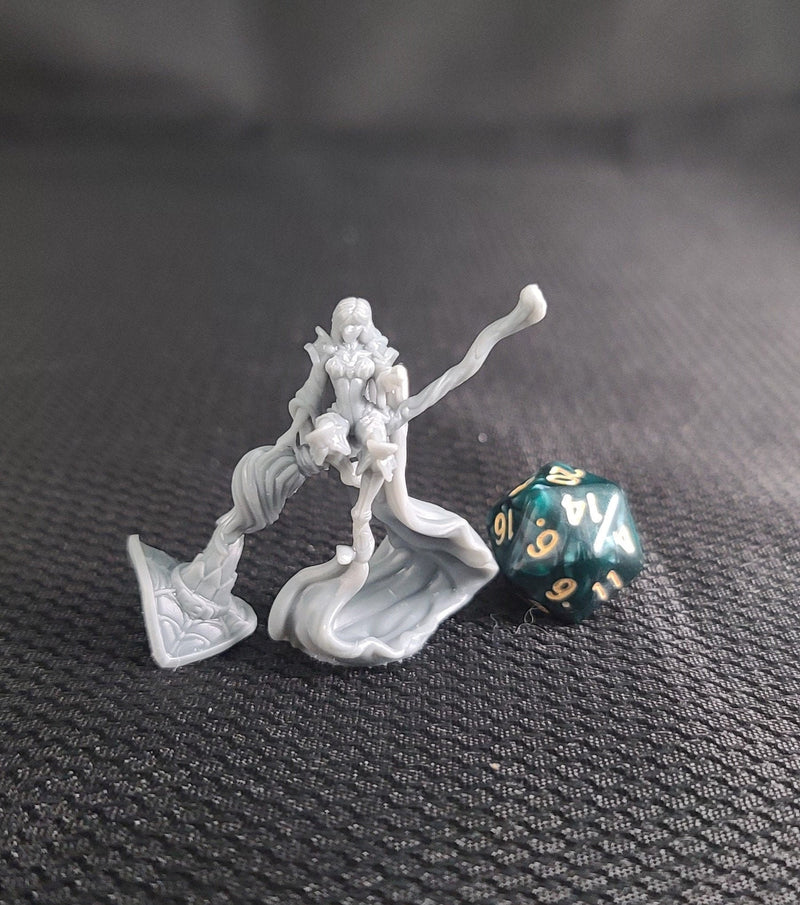 Witch of RavenHold RESIN | 32mm