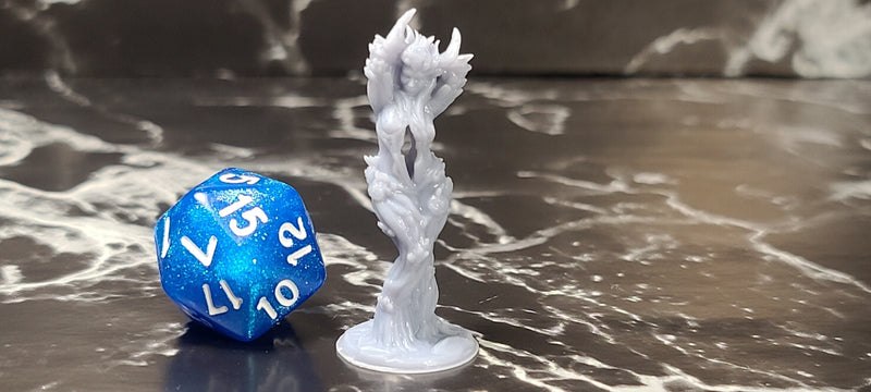 Dryad RESIN (, 5E, Dungeons and Dragons, Pathfinder, , Frostgrave, Mordheim, Death Haven, Forgotten Realms)